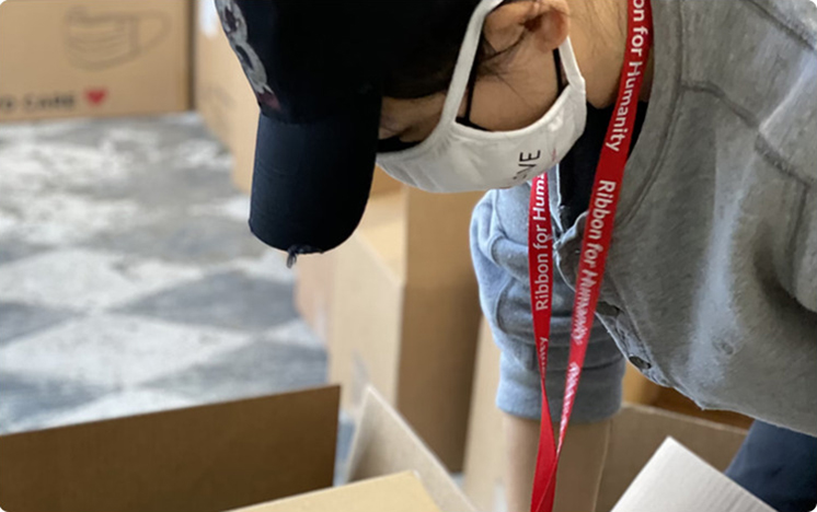 抗疫前线，为养老院送去防护资源